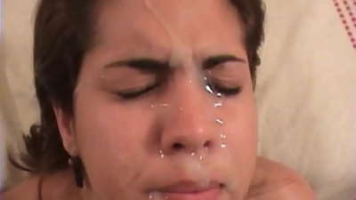 سبزه لاتین زیبا رابطه جنسی خشن دارد